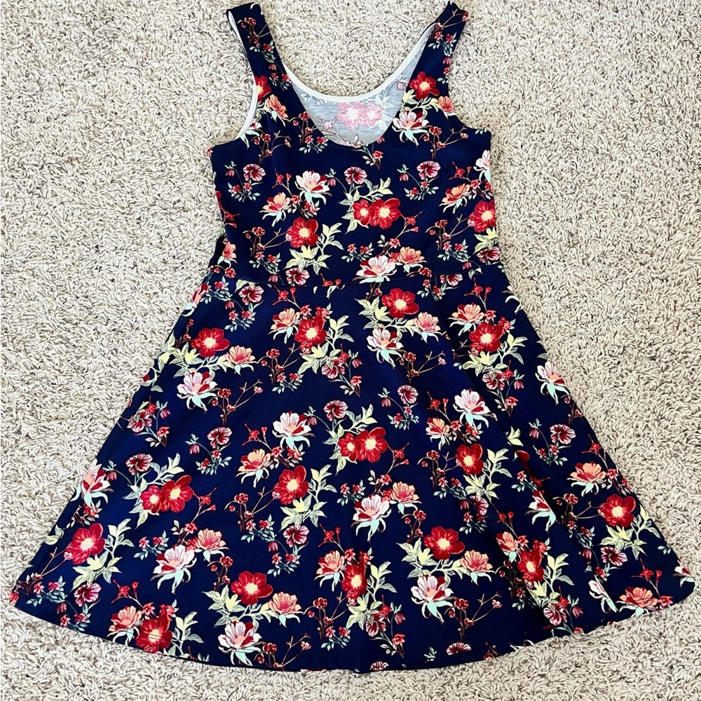 Navy Flower size 12 H&M Dress in Amazing Condition!